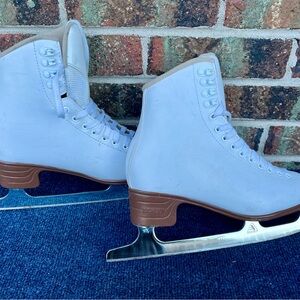 Jackson Excel Ice Skates Mark II Women’s Size 6C White Preowned  Good Condition